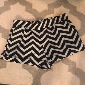 Black and white chevron Shorts